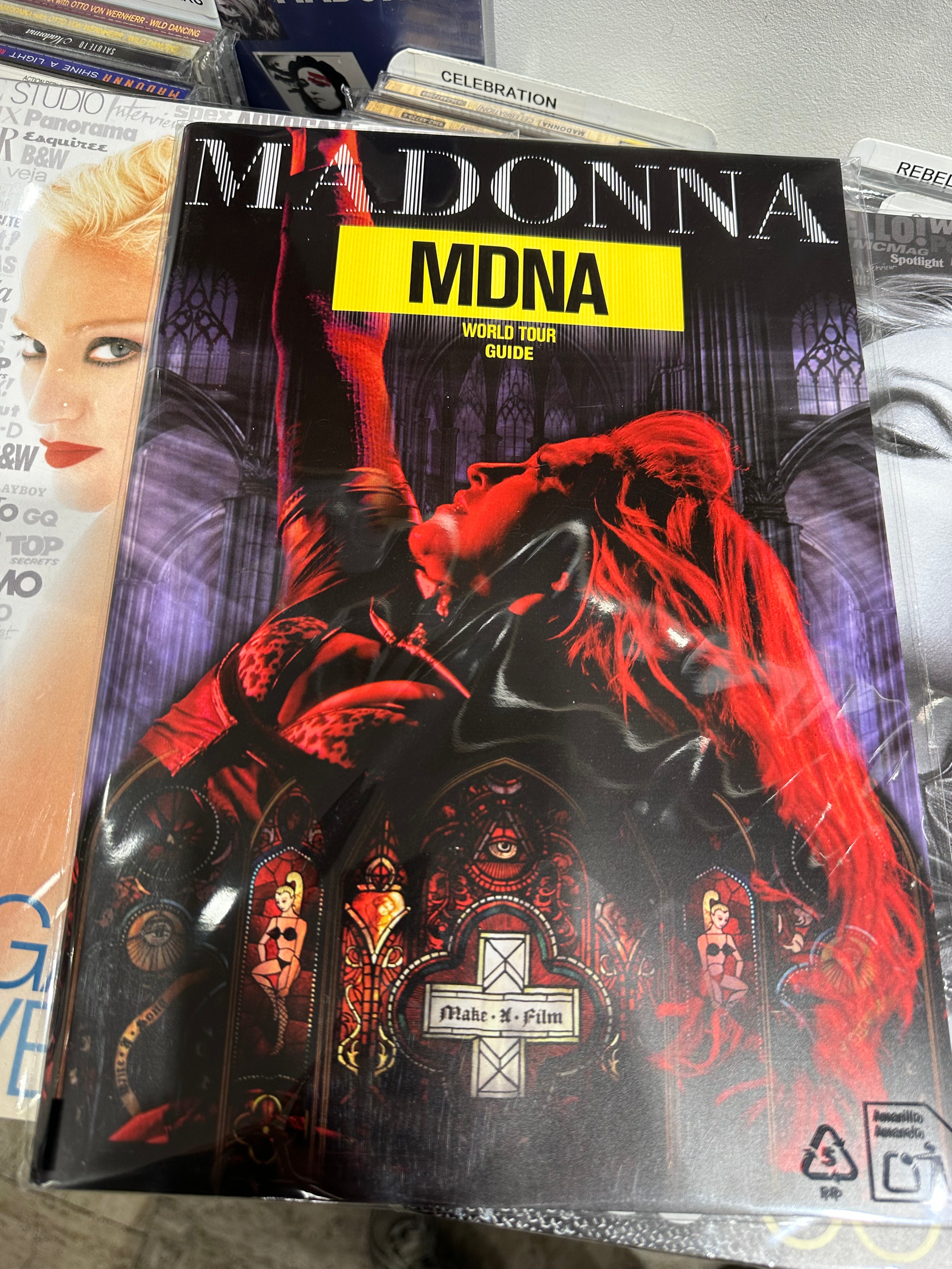 Madonna | Guide to - The MDNA Tour Guide