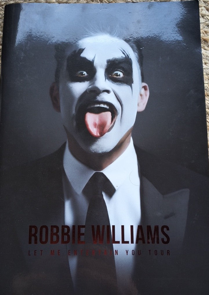 Robbie Williams | Let Me Entertain You (tour book)
